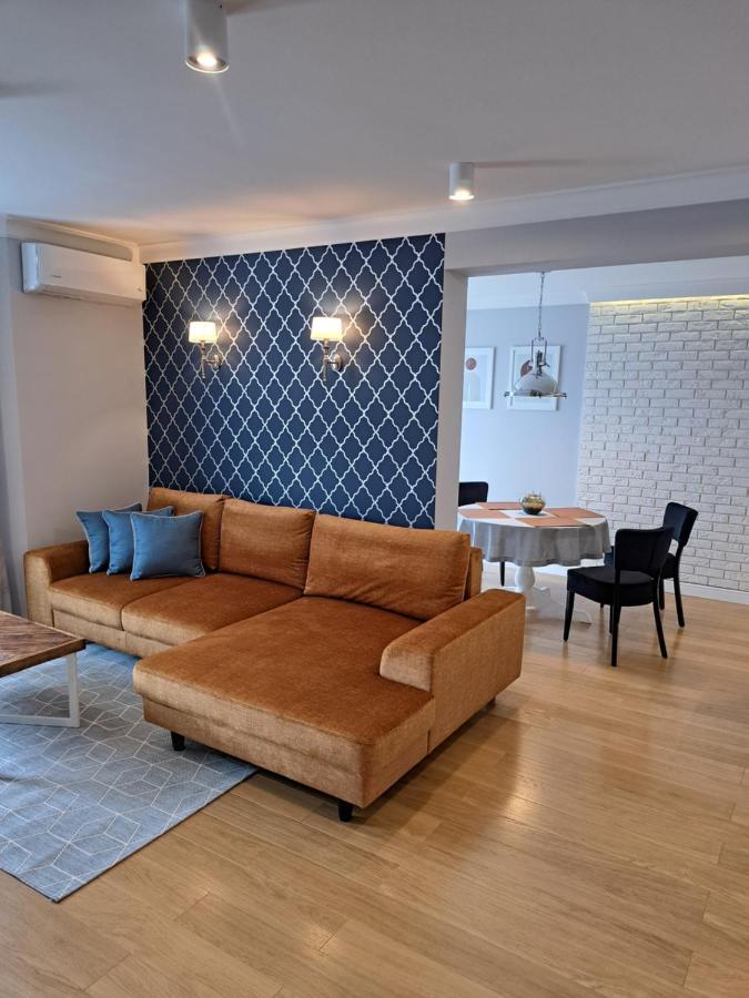 Bed & Breakfast De Luxe Figaro Płock